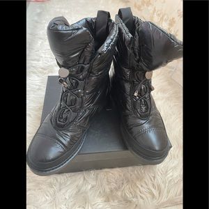 Waterproof shoes size EU37 or US 7, new never worn